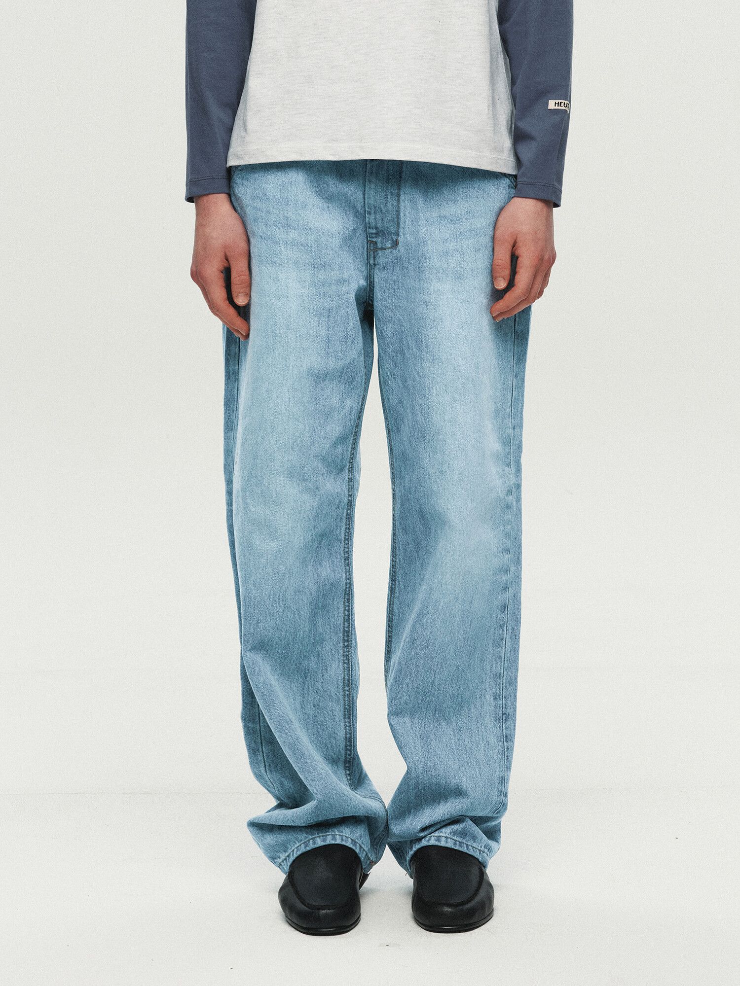 LIGHT WASH WIDE DENIM (LIGHT BLUE)